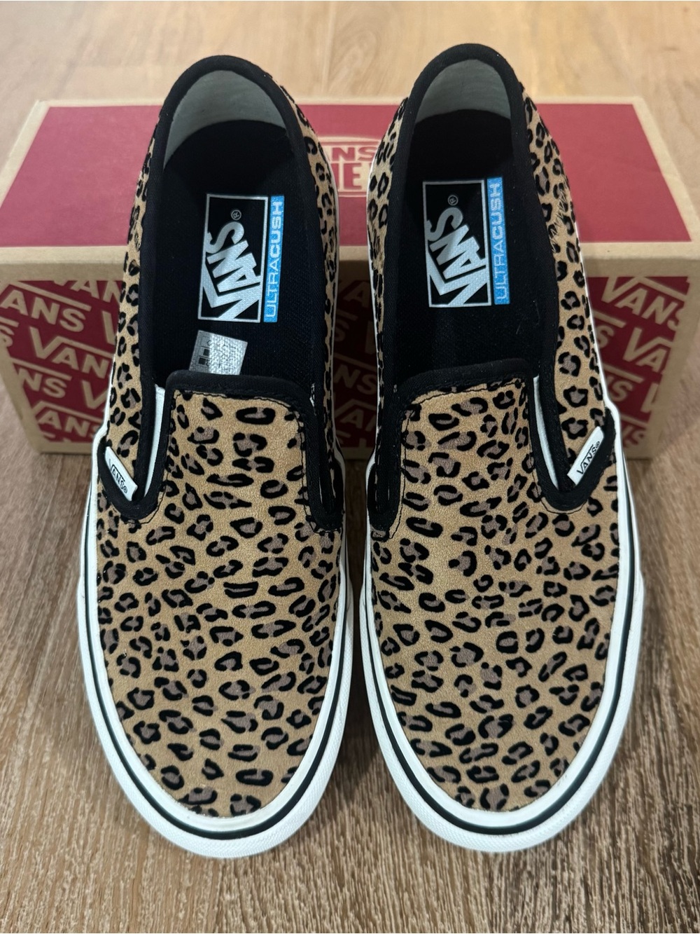 Vans Classic Slip-On Textured Leopard Print - Tan/Black M7.5/W9.0 With Box